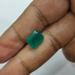 4.34 Carats Emerald - Image 8