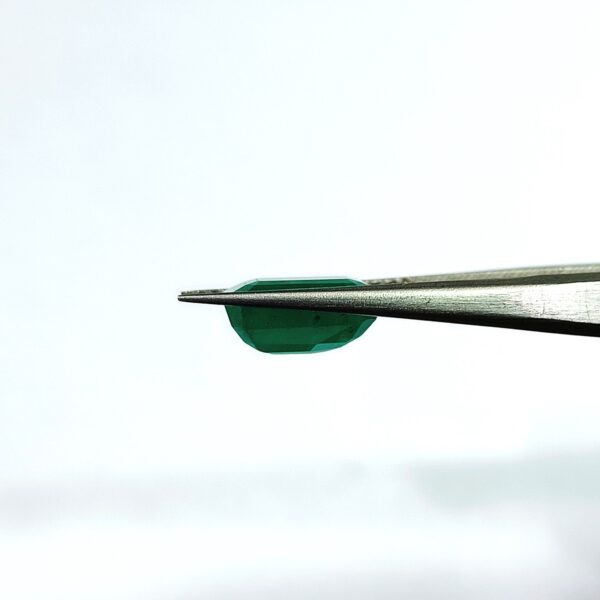 5.61 carats Emerald (6.25 ratti) - Image 3