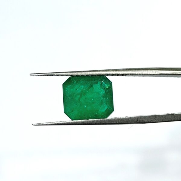 4.14 carats Emerald (4.25 ratti) - Image 1