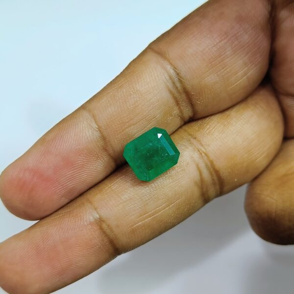 4.14 carats Emerald (4.25 ratti) - Image 5