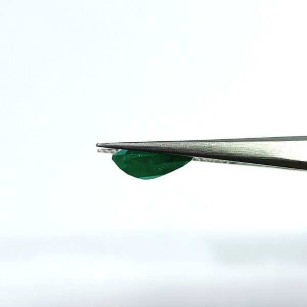 4.40 carats Emerald (5.25 ratti) - Image 3