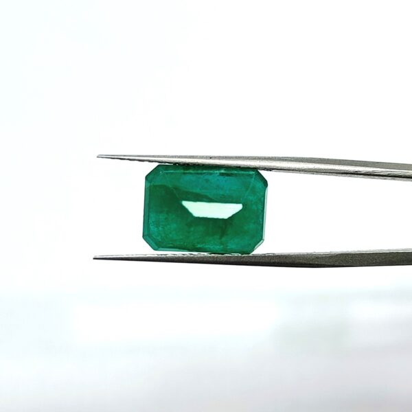 8.20 carats Emerald (8.25 ratti) - Image 4