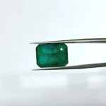 9.98 carats Emerald (10.25 ratti)