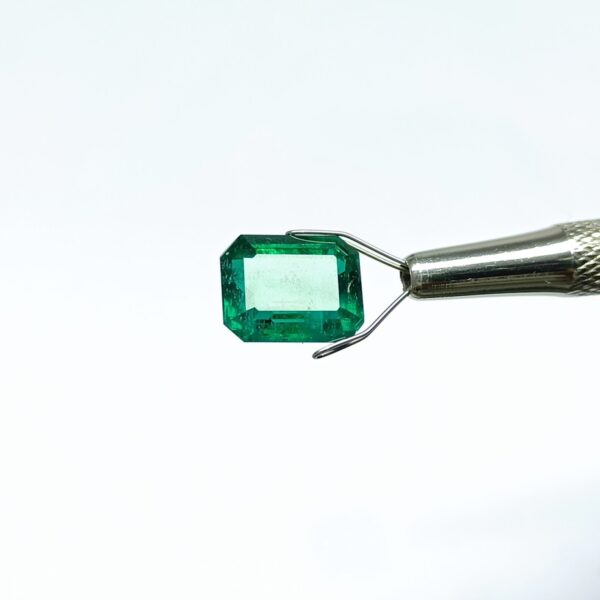 8.75 carats Emerald (9.25 ratti) - Image 3