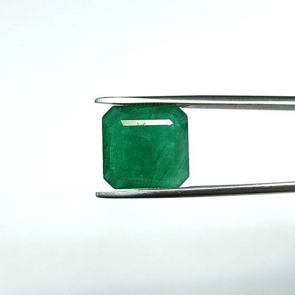 4.30 carats Emerald (4.25 ratti) - Image 1