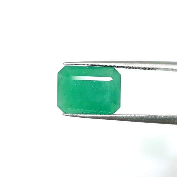 6.61 carats Emerald (7.25 ratti) - Image 1