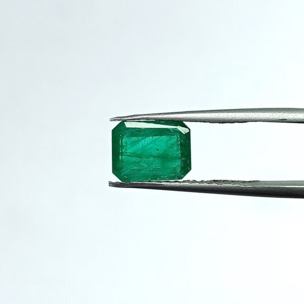 2.12 carats Emerald (2.25 ratti) - Image 1