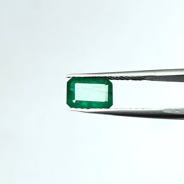 2.26 carats Emerald (2.25 ratti) - Image 2