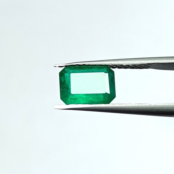 2.22 carats Emerald (2.25 ratti) - Image 2