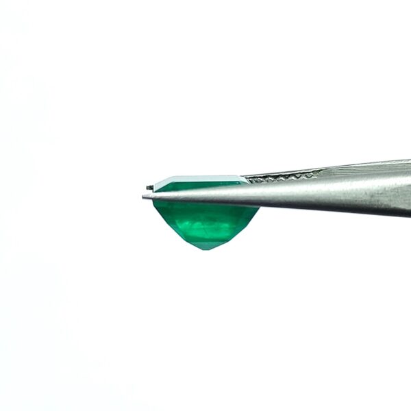 4.76 carats Emerald (5.25 ratti) - Image 4