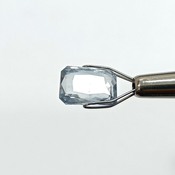 5.28 carats Blue Sapphire (5.25 ratti Neelam) - Image 2