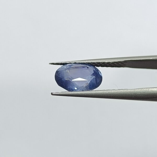 4.15 carats Blue Sapphire (4.25 ratti Neelam) - Image 4