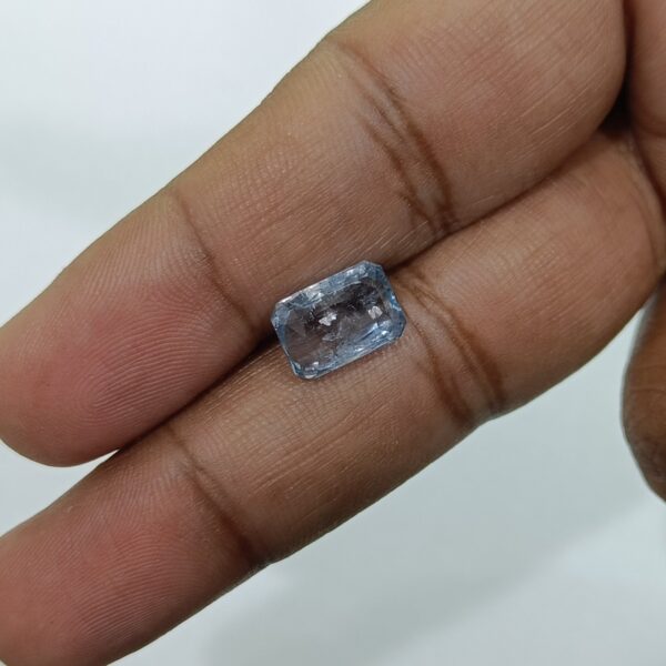 5.28 carats Blue Sapphire (5.25 ratti Neelam) - Image 5