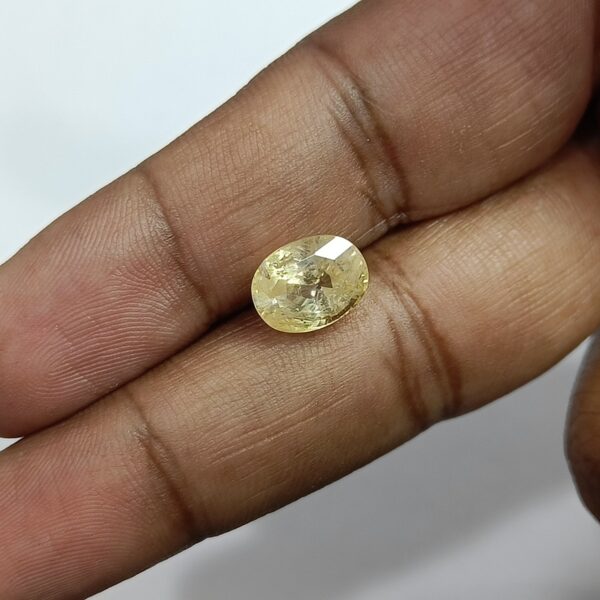 5.00 carats Yellow Sapphire ( 5.25 ratti ) - Image 8