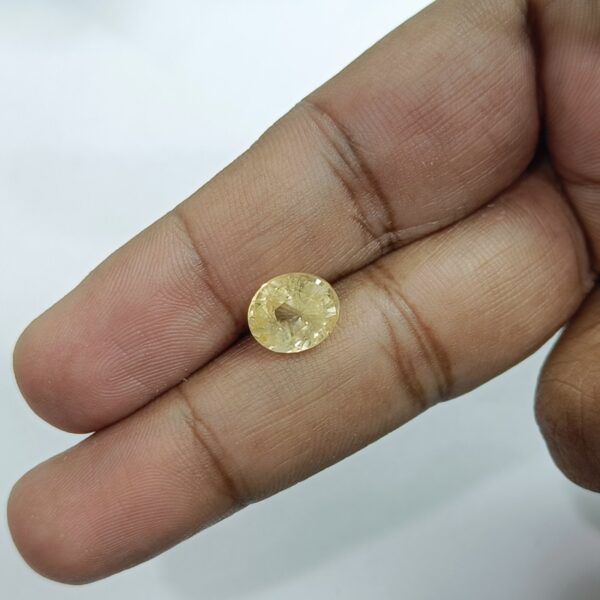 5.04 carats Yellow Sapphire ( 5.25 ratti ) - Image 8