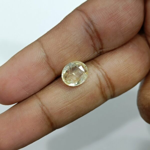 4.79 carats Yellow Sapphire ( 5.25 ratti ) - Image 8
