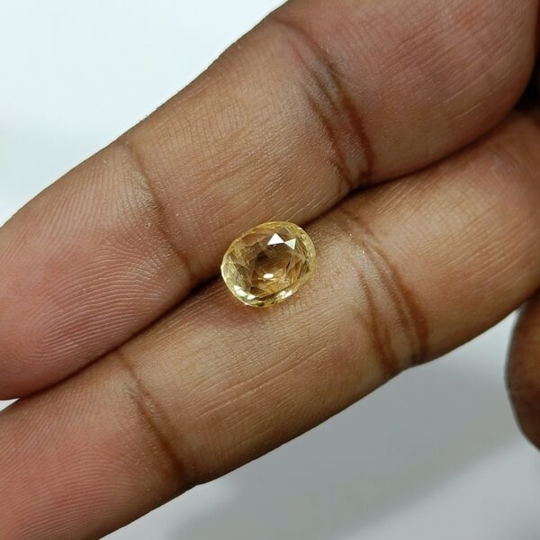4.95 carats Yellow Sapphire ( 5.25 ratti ) - Image 7