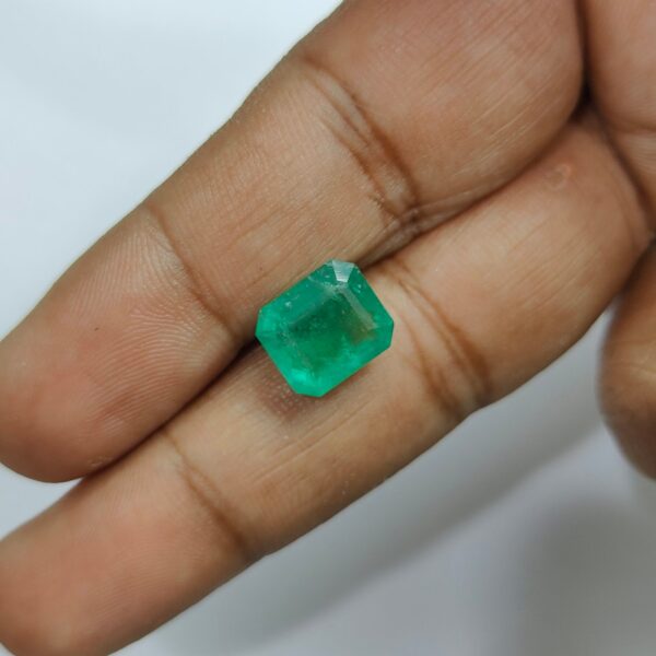 5.14 carats Emerald (5.25 ratti) - Image 11