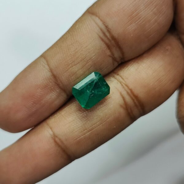 5.25 carats Emerald (5.25 ratti) - Image 5