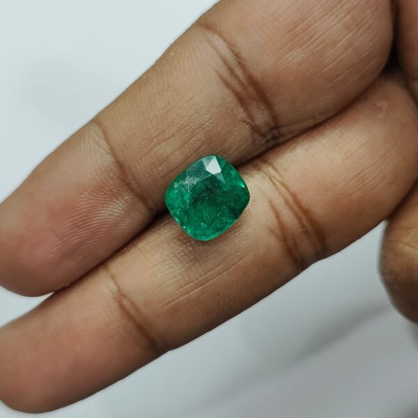 5.50 carats Emerald (6.25 ratti) - Image 8