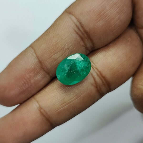 6.98 carats Emerald (7.25 ratti) - Image 8