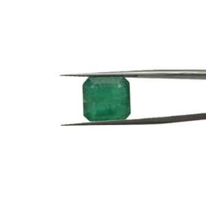 8.42 carats Emerald (9.25 ratti)