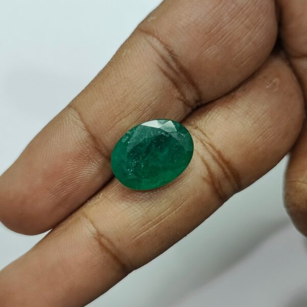 8.75 carats Emerald (9.25 ratti) - Image 7