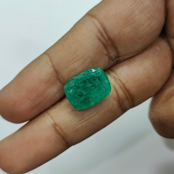 8.06 carats Emerald (8.25 ratti) - Image 8
