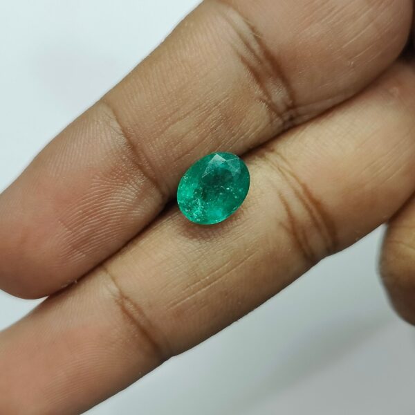 2.72 carats Emerald (3.25 ratti) - Image 10