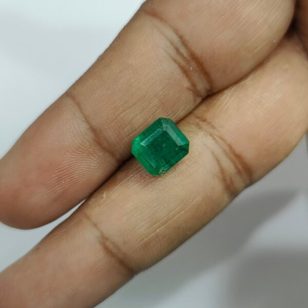 3.45 carats Emerald (3.25 ratti) - Image 11