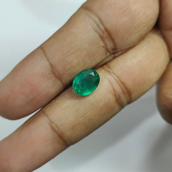 2.64 carats Emerald (2.25 ratti) - Image 7