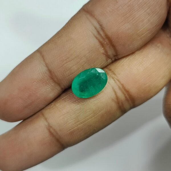3.77 carats Emerald (4.25 ratti) - Image 6