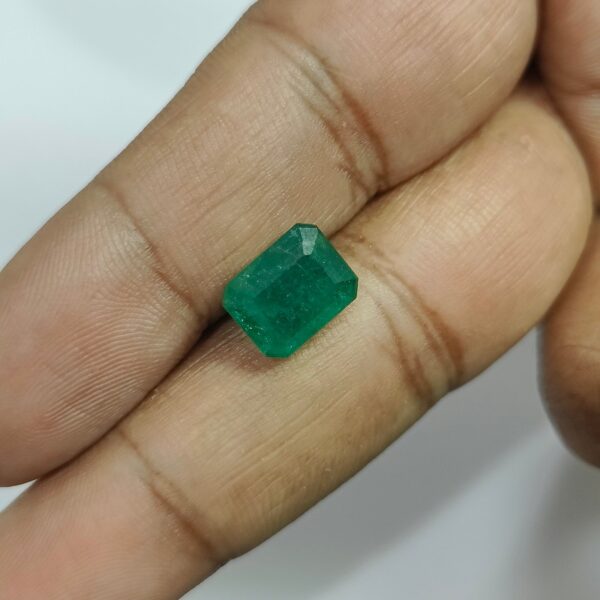3.86 carats Emerald (4.25 ratti) - Image 6