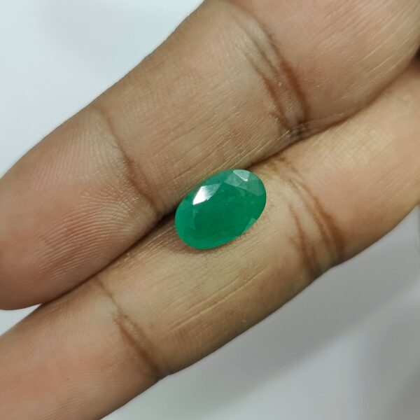 2.86 carats Emerald (3.25 ratti) - Image 8