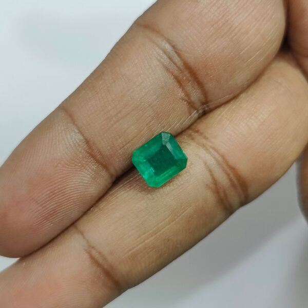 2.20 carats Emerald (2.25 ratti) - Image 8