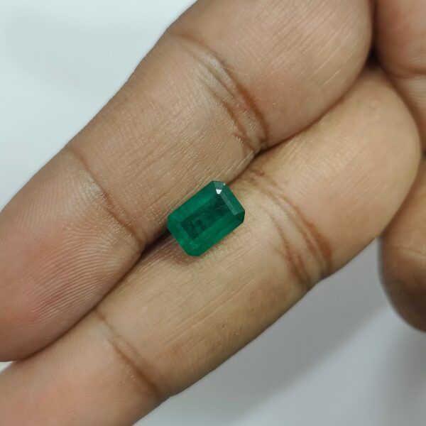 2.26 carats Emerald (2.25 ratti) - Image 7