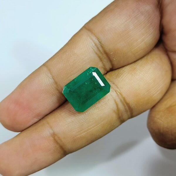 9.98 carats Emerald (10.25 ratti) - Image 5