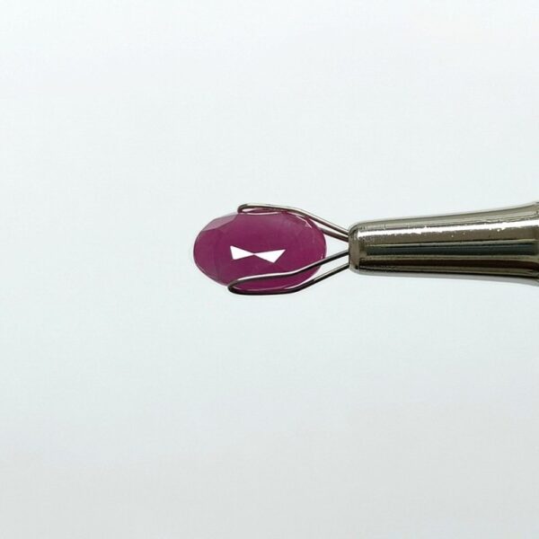 4.97 carats Ruby (5.25 ratti) - Image 2