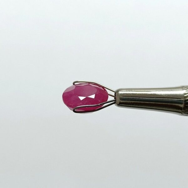 5.36 carats Ruby (5.25 ratti) - Image 2