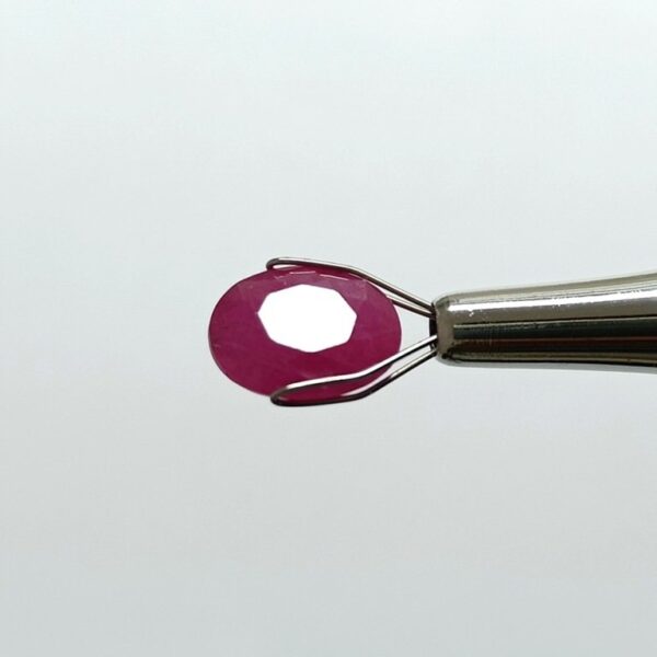 5.43 carats Ruby (5.25 ratti) - Image 1