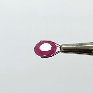 4.89 carats Ruby (5.25 ratti)
