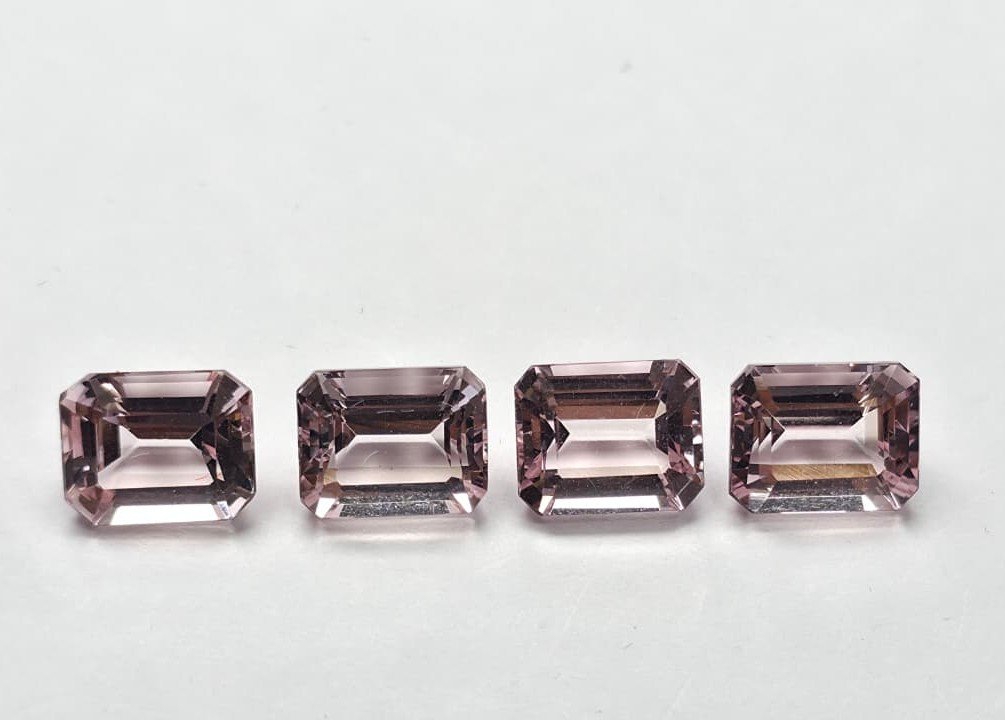 MPT1083A_1 Morganite Octagon Cut – 10x8 mm | AAA - Image 1