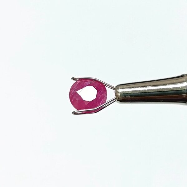2.71 carats Ruby (3.25 ratti) - Image 1