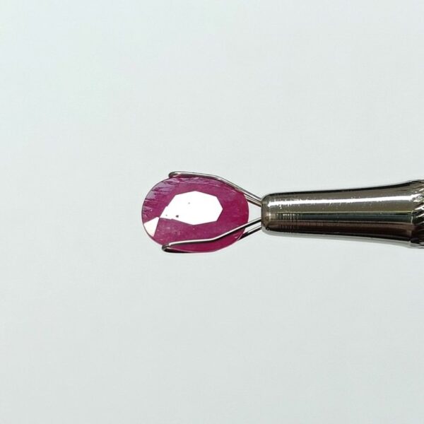 2.85 carats Ruby (3.25 ratti) - Image 1