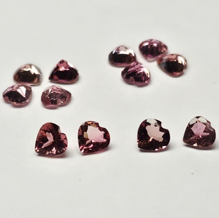 PSH51_1 Pink Tourmaline Heart – 5.00 mm – Medium Luster Lot - Image 1