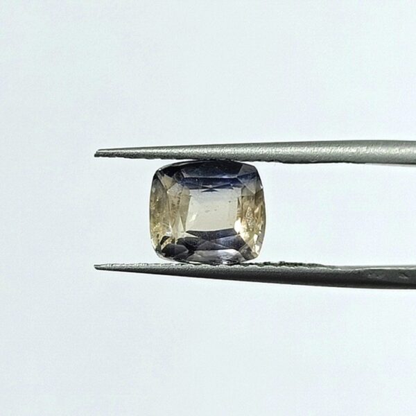 3.11 carats Pitambari ( 3.25 ratti ) - Image 1