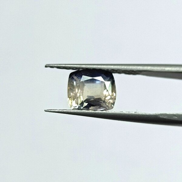 3.11 carats Pitambari ( 3.25 ratti ) - Image 3