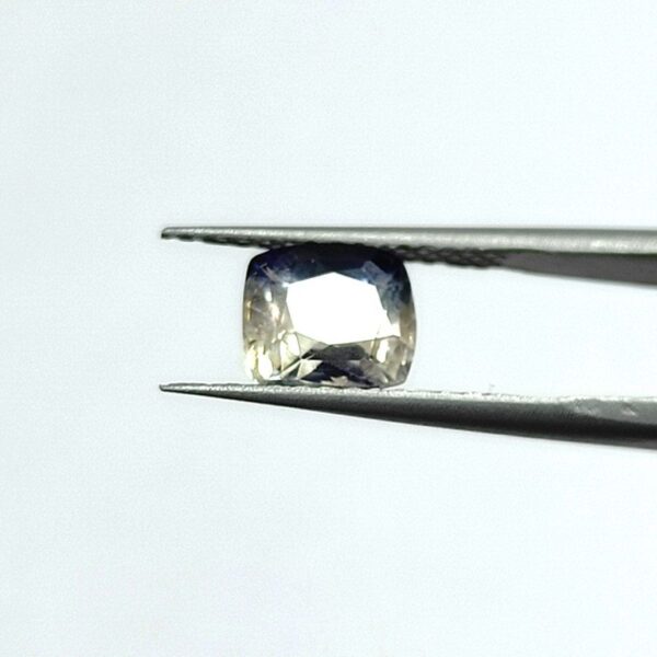3.11 carats Pitambari ( 3.25 ratti ) - Image 4
