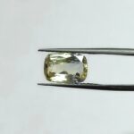 5 carats Pitambari ( 5.25 ratti )