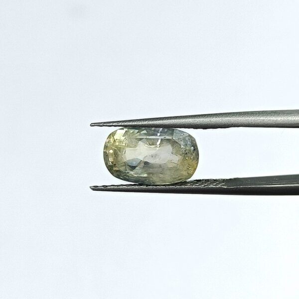 5.82 carats Pitambari ( 6.25 ratti ) - Image 1